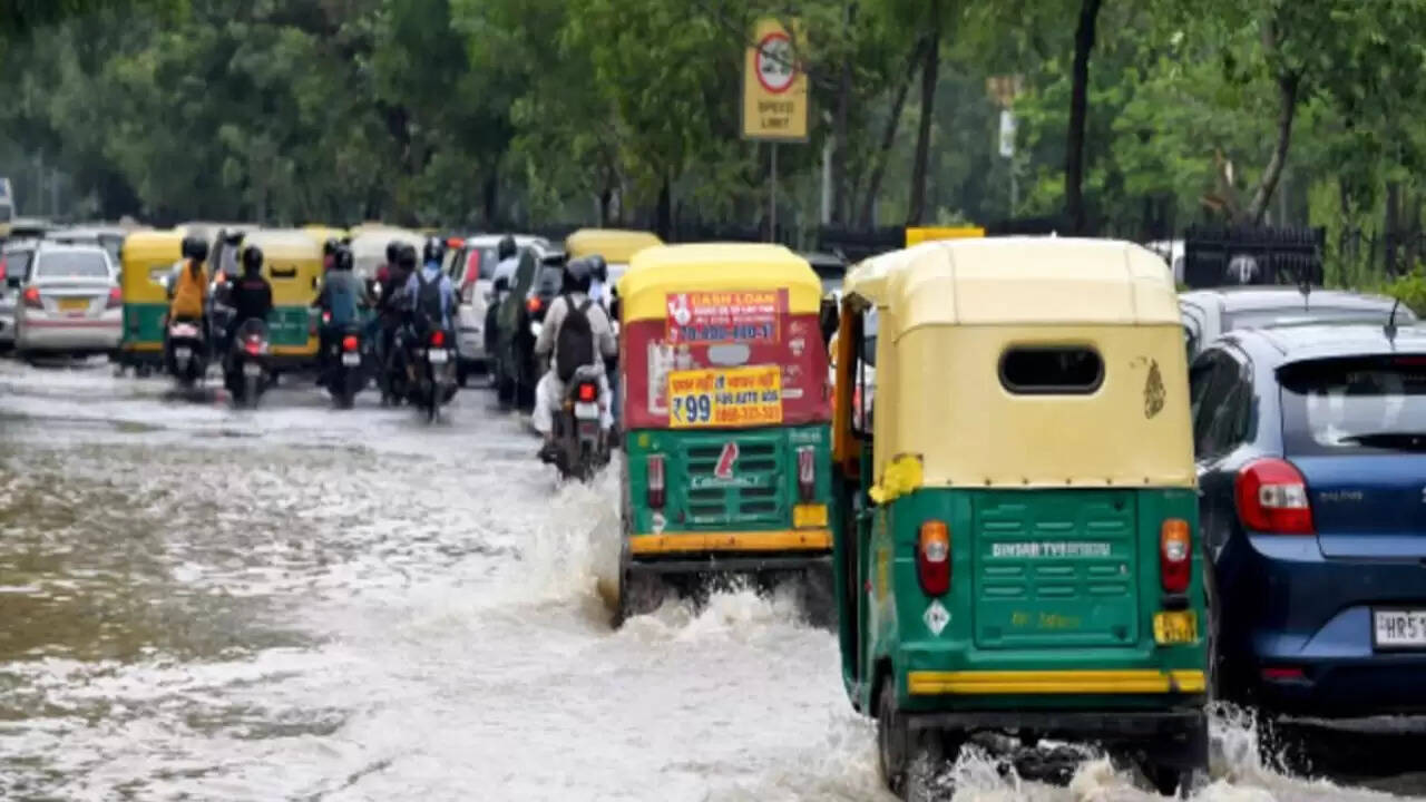 उत्तर भारत में बारिश और बाढ़ का कहर: जानिए क्या है स्थिति