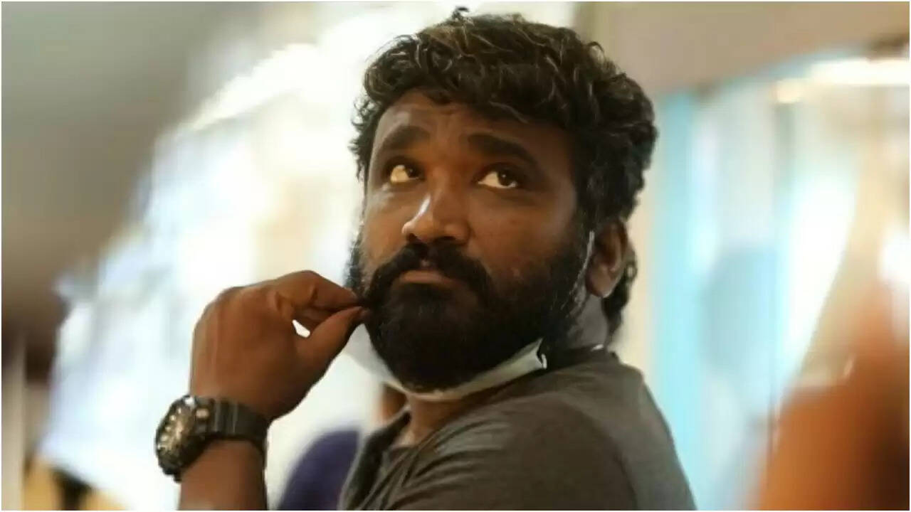 तमिल फिल्म निर्माता विक्रम सुगुमारन का निधन