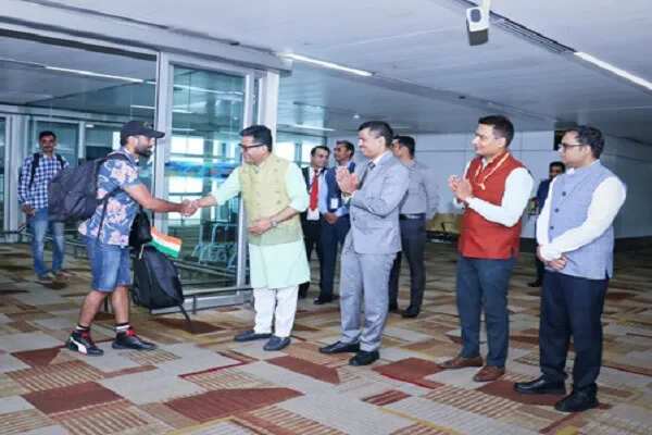 भारत ने इजरायल से 161 नागरिकों को सुरक्षित निकाला, ऑपरेशन सिंधु जारी