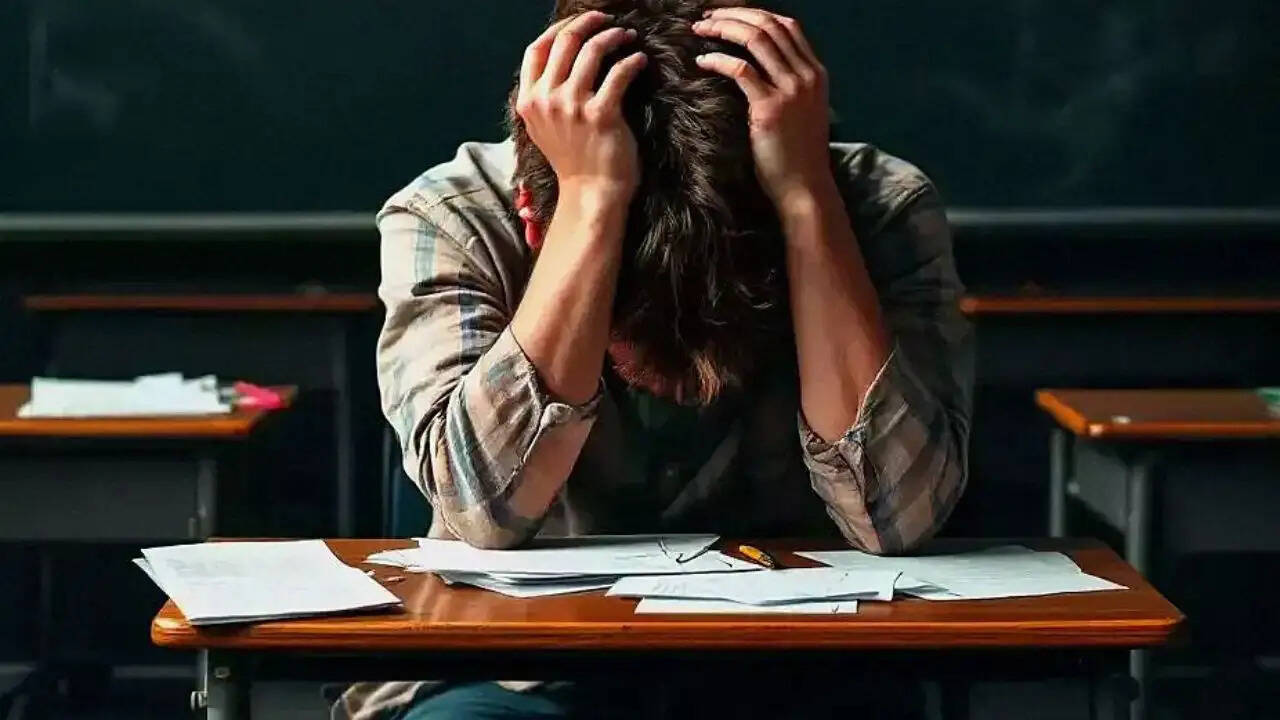 NEET UG 2026 परीक्षा रद्द: छात्रों की चिंता और मानसिक स्वास्थ्य पर प्रभाव