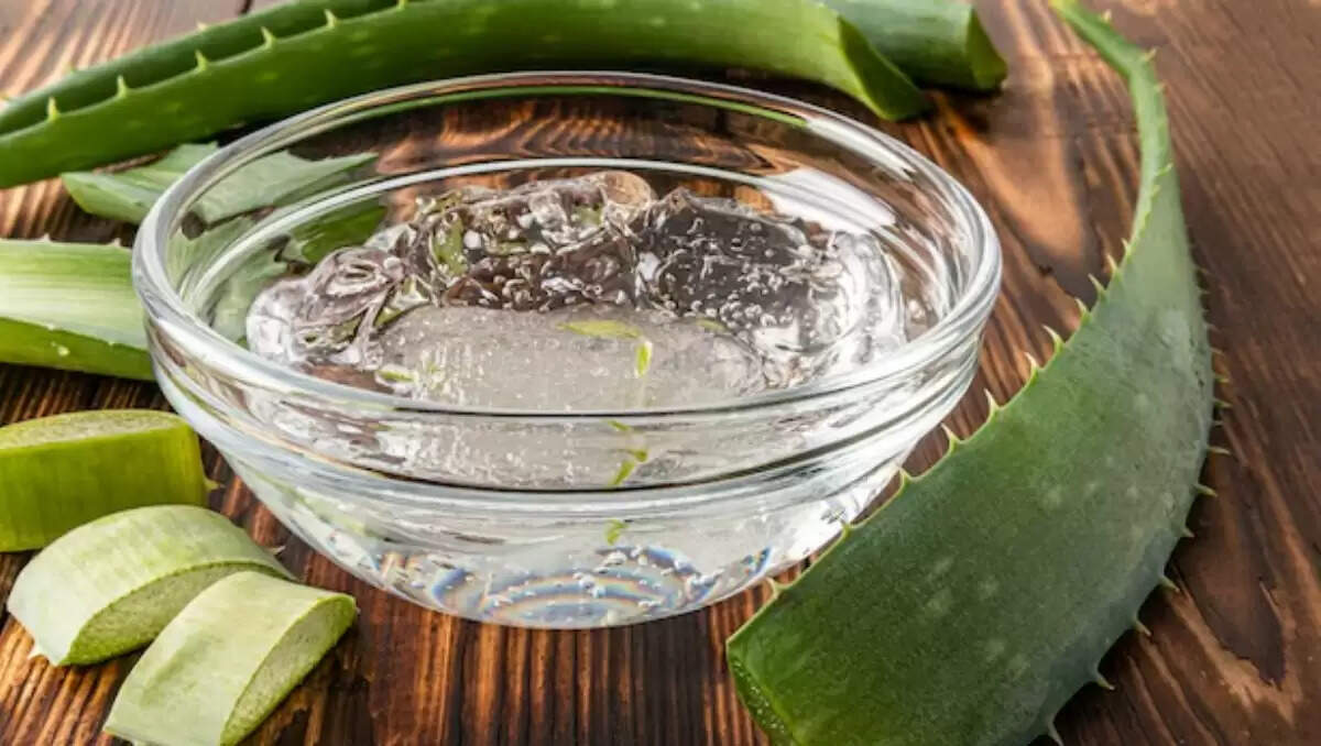 यात्रा के दौरान स्किनकेयर के लिए जरूरी चीजें