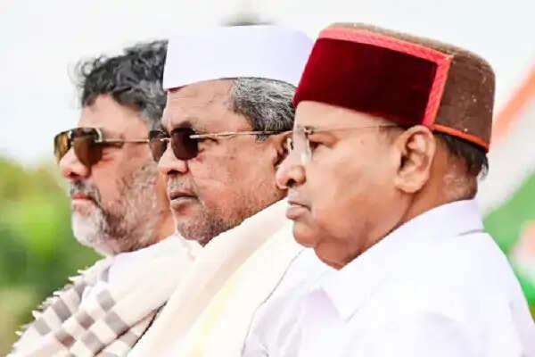 कर्नाटक के मुख्यमंत्री सिद्धारमैया का इस्तीफा स्वीकार, कार्यवाहक मुख्यमंत्री बने रहेंगे
