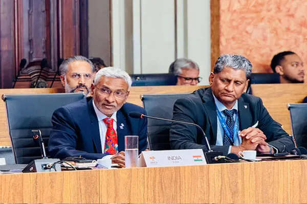भारत ने ब्रिक्स में आतंकवाद और ईरान-इजरायल संघर्ष पर स्पष्ट रुख पेश किया