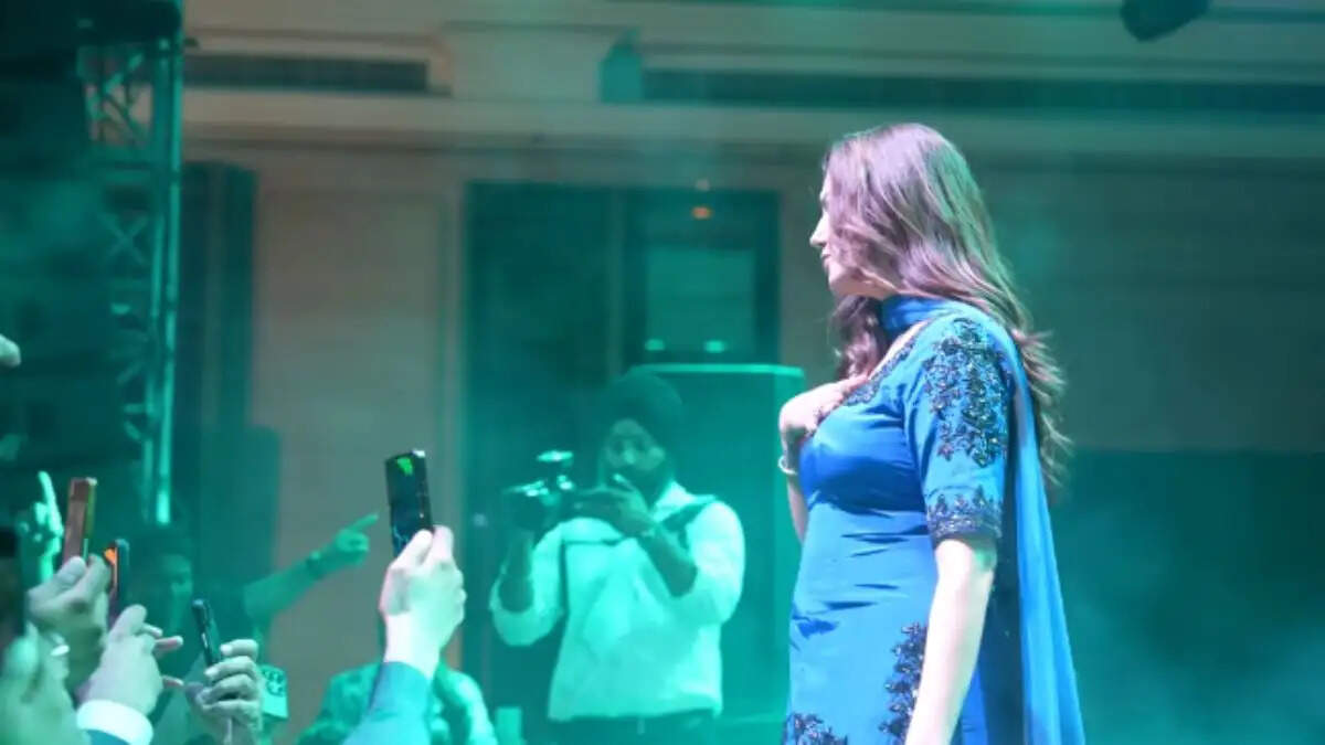 सपना चौधरी का &lsquo;पानी छलके 2&rsquo; डांस: इंटरनेट पर मचाया धमाल