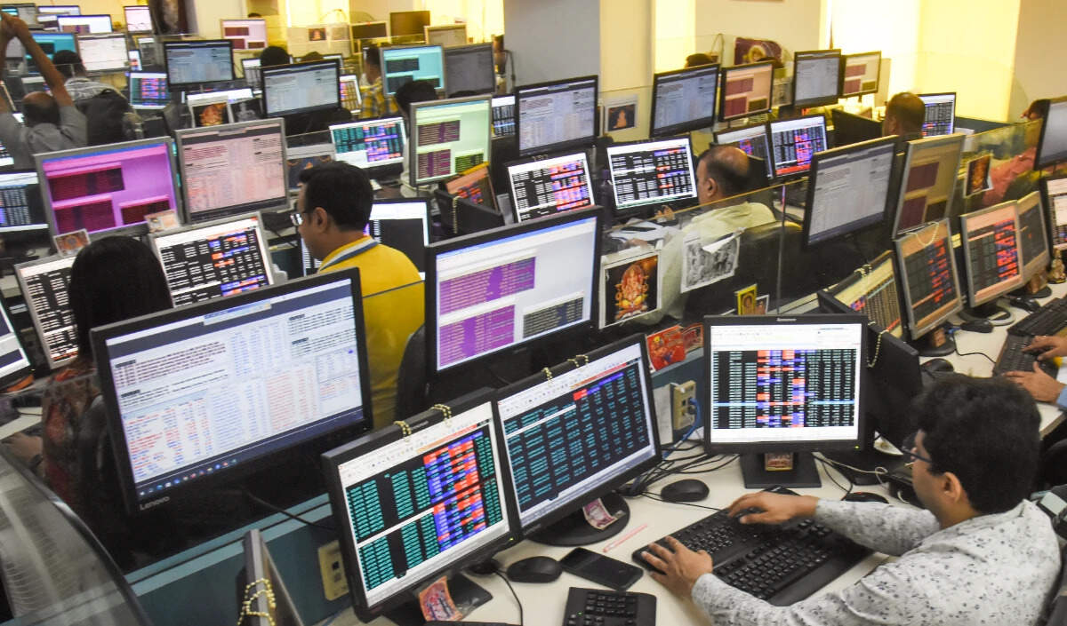 भारतीय शेयर बाजार में सुस्ती: Sensex और Nifty में गिरावट