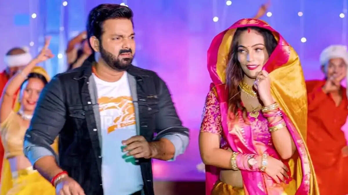 पवन सिंह और शालिनी का नया भोजपुरी गाना बना चर्चा का विषय