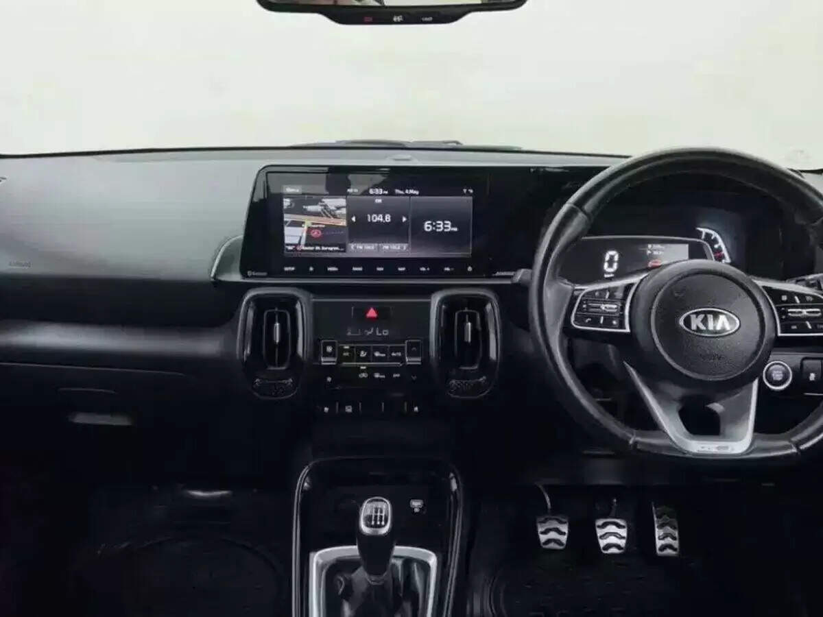 किआ सोनट पर बंपर छूट: सिर्फ 2 लाख में घर लाएं अपनी नई SUV