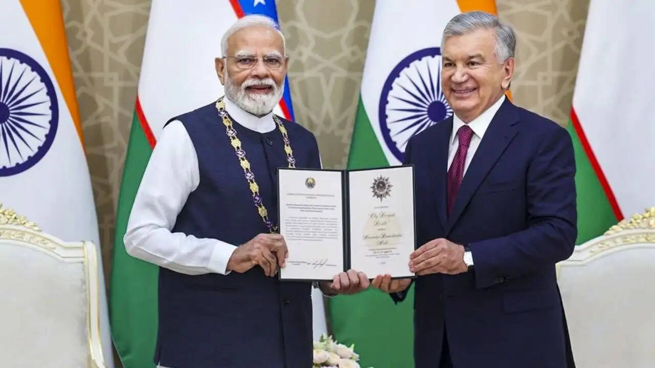 प्रधानमंत्री मोदी को उज्बेकिस्तान में मिला सर्वोच्च सम्मान