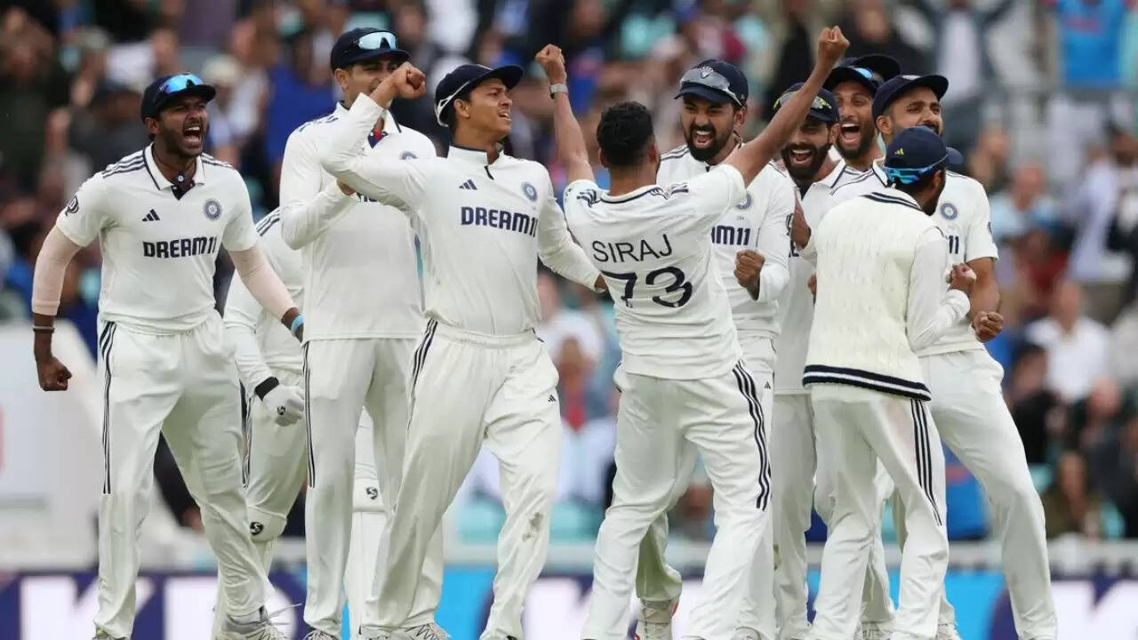 भारत की टीम श्रीलंका के खिलाफ WTC सीरीज के लिए रवाना, संभावित 16 खिलाड़ियों की सूची