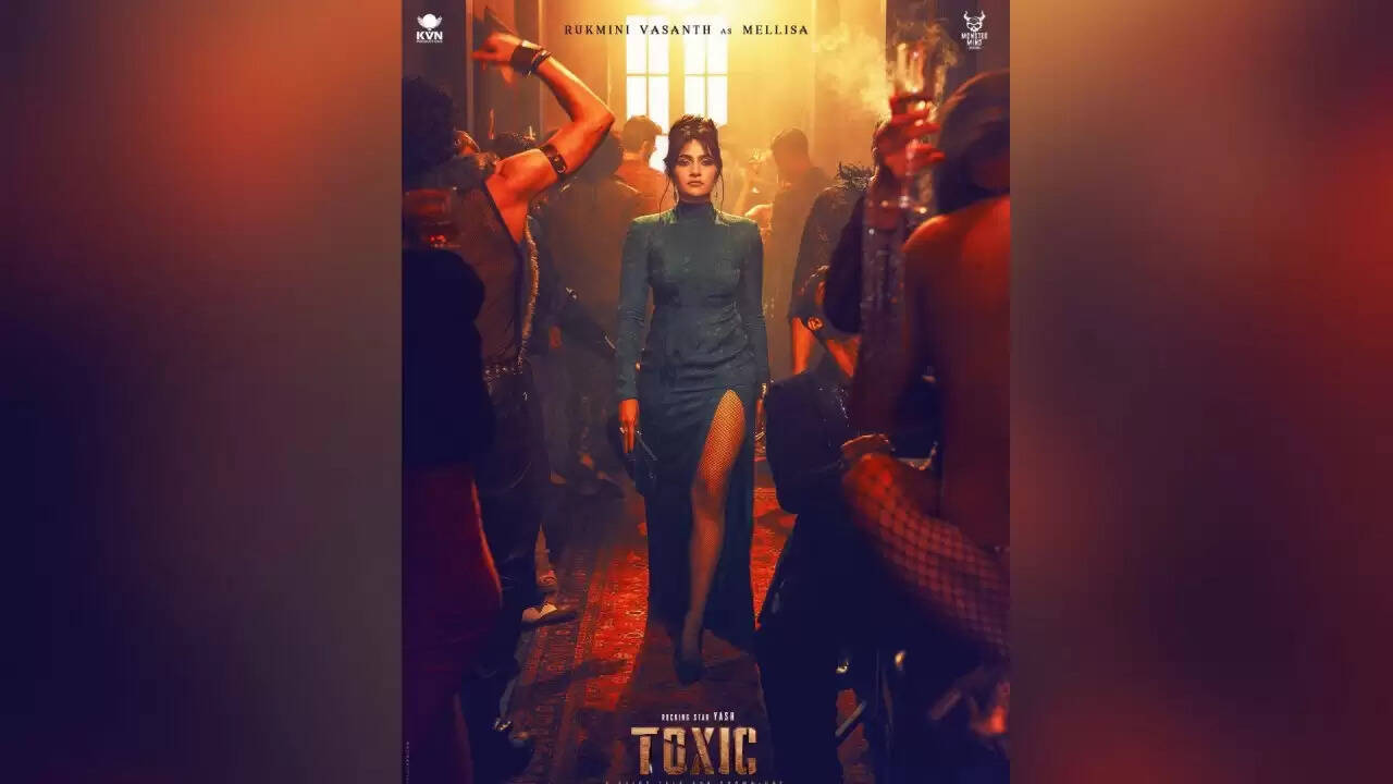 रुकमिनी वसंत का ग्लैमरस लुक 'टॉक्सिक' में हुआ जारी