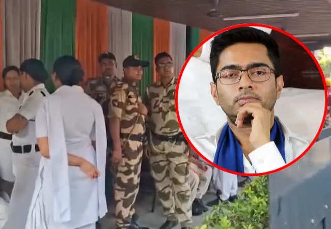 पश्चिम बंगाल में अभिषेक बनर्जी के घर पर पुलिस का छापा