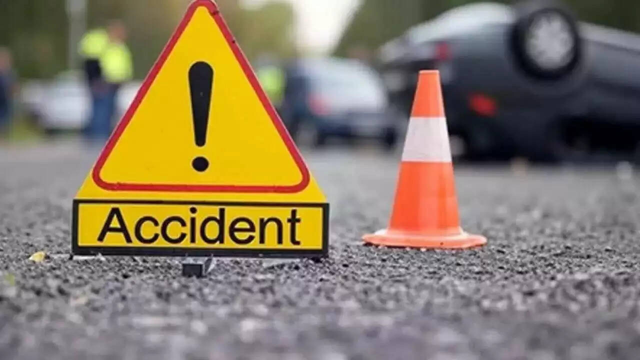 महाराष्ट्र में सड़क हादसे ने श्रद्धालुओं और पर्यटकों की ली जान, जानें पूरी कहानी