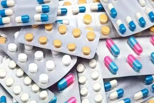 सरकार ने 42 दवाओं के खुदरा मूल्य निर्धारित किए, मरीजों को मिलेगी राहत