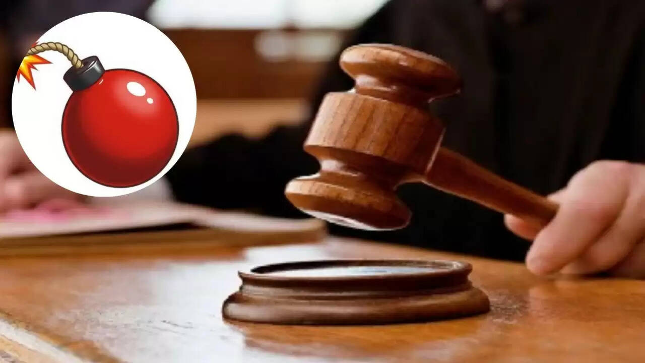 मुंबई और नागपुर की अदालतों में बम धमकी से मची अफरा-तफरी, सुरक्षा बढ़ाई गई