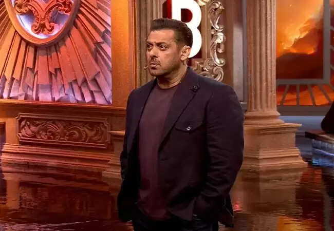 बिग बॉस 19 में सलमान खान का धमाकेदार वीकेंड वार और आवेज दरबार का एविक्शन