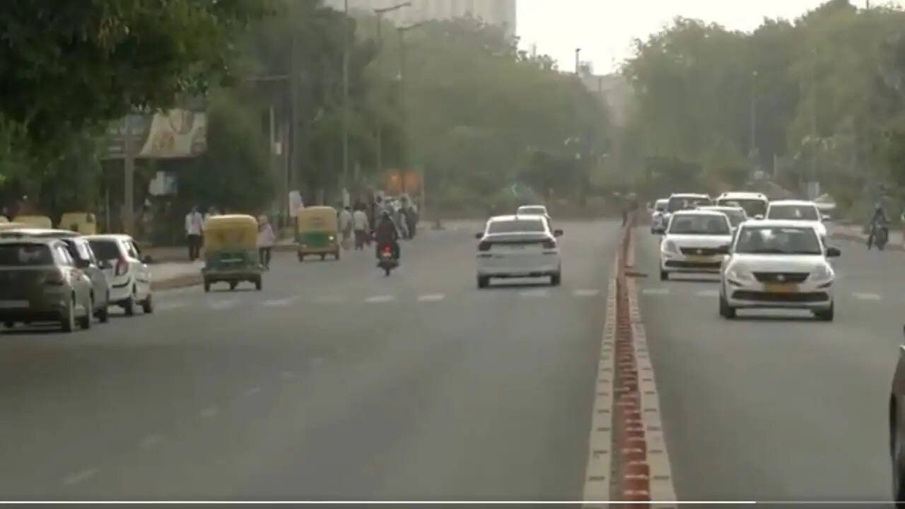 दिल्ली-एनसीआर में बारिश से मिली गर्मी से राहत