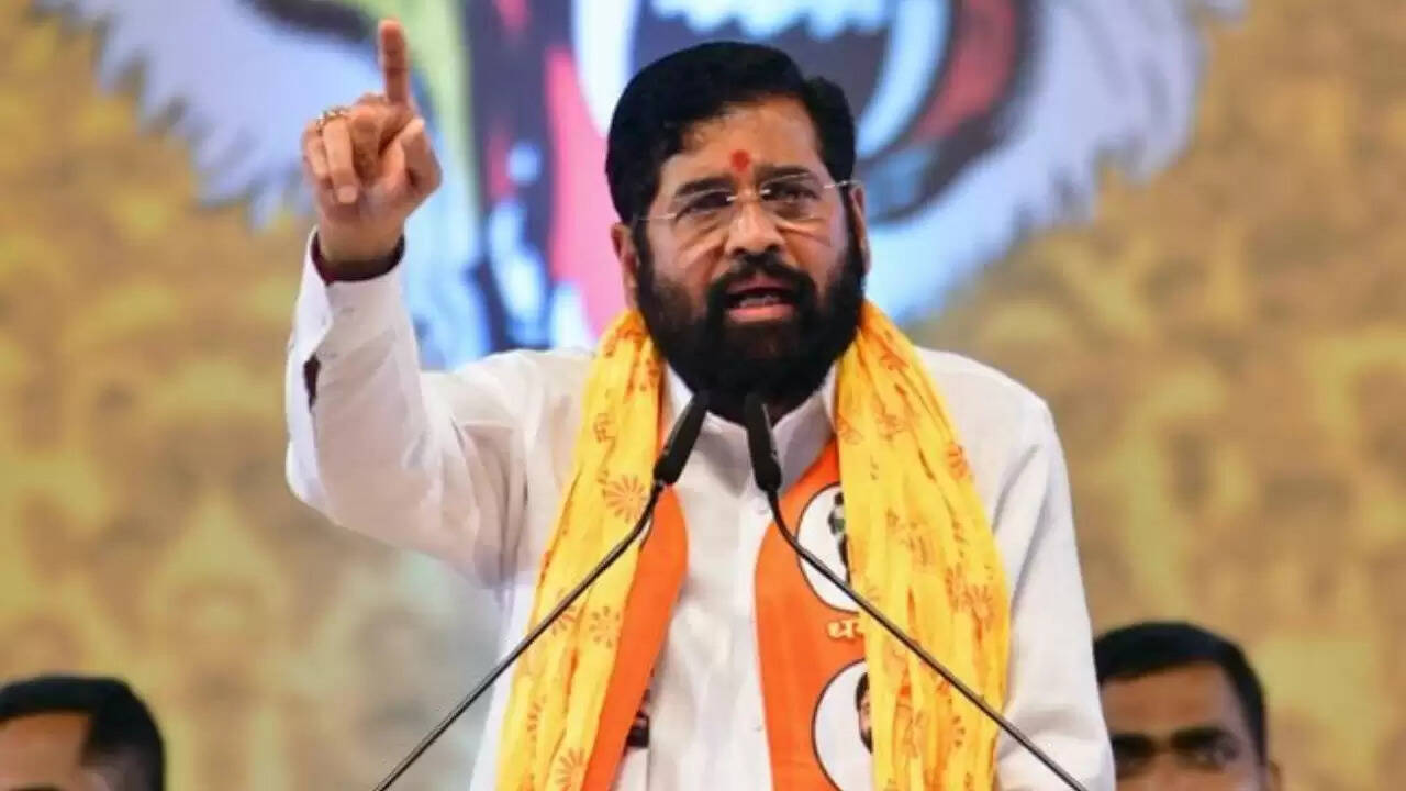 नवी मुंबई में दहीहांडी कार्यक्रम के दौरान मंच टूटने से टला बड़ा हादसा