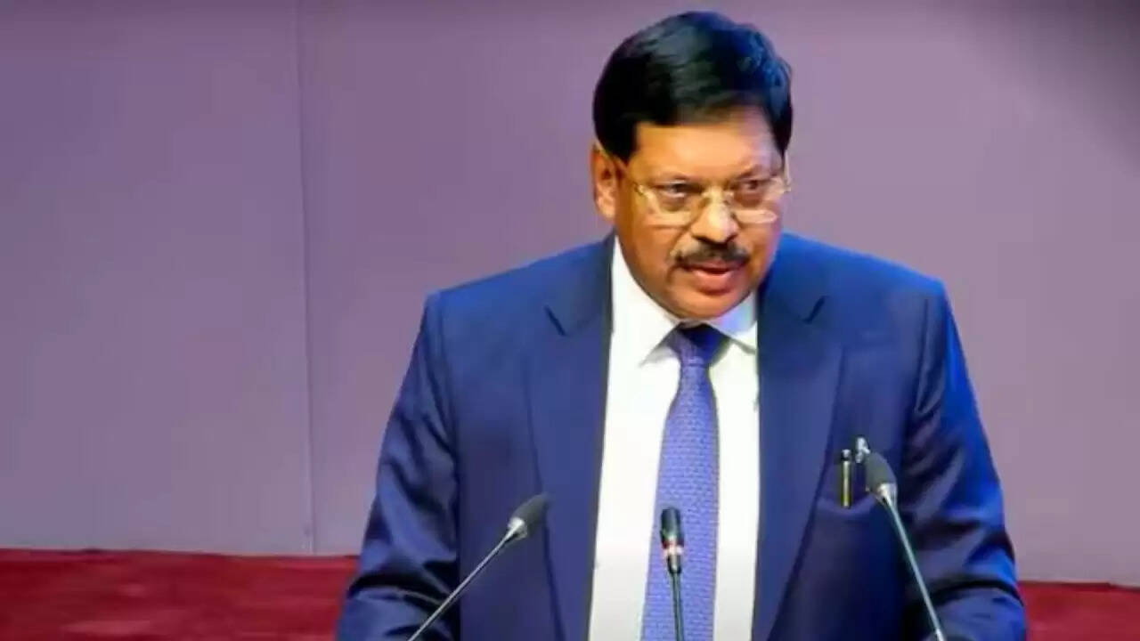 CJI B.R. Gavai का संविधान पर जोर: एकता और न्याय का आधार