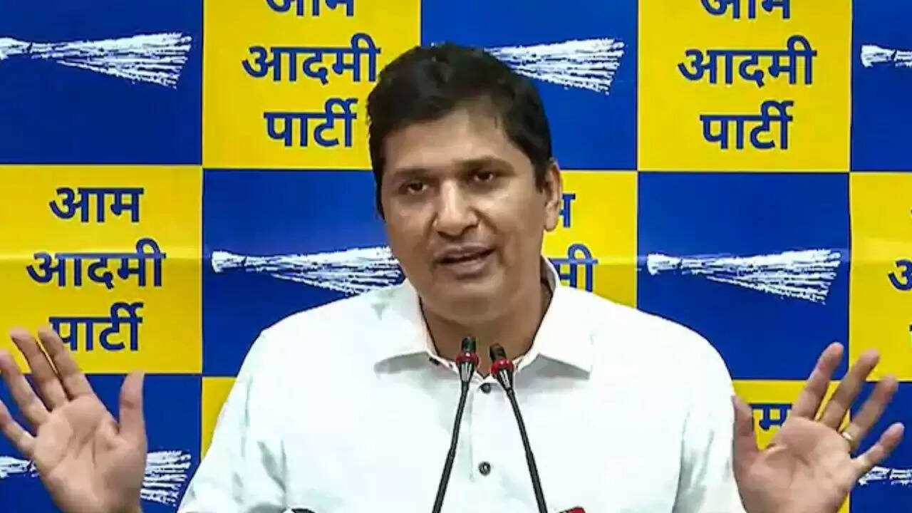 दिल्ली में जलभराव पर आम आदमी पार्टी का भाजपा पर हमला