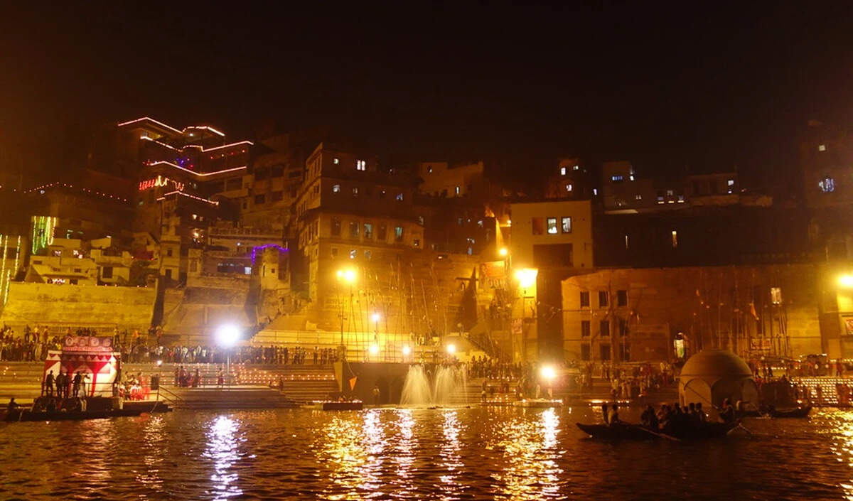 देव दीपावली 2025: तिथि, मुहूर्त और पर्व मनाने की विधि