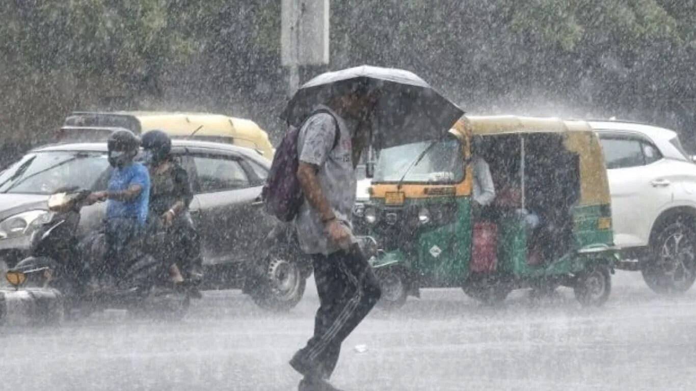 चरखी दादरी में बारिश के बाद उमस भरी गर्मी का सामना