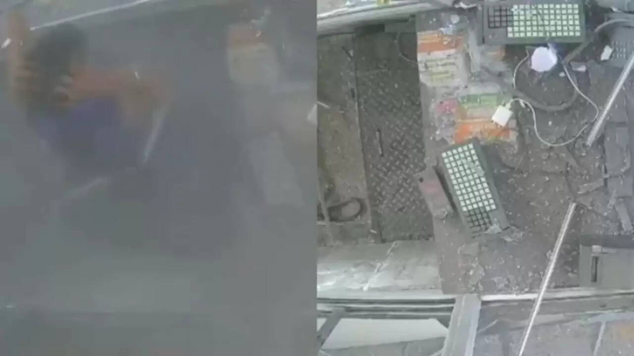 जयपुर में टोल प्लाजा पर ट्रक का टायर फटने से मची अफरा-तफरी, गनीमत रही कोई घायल नहीं