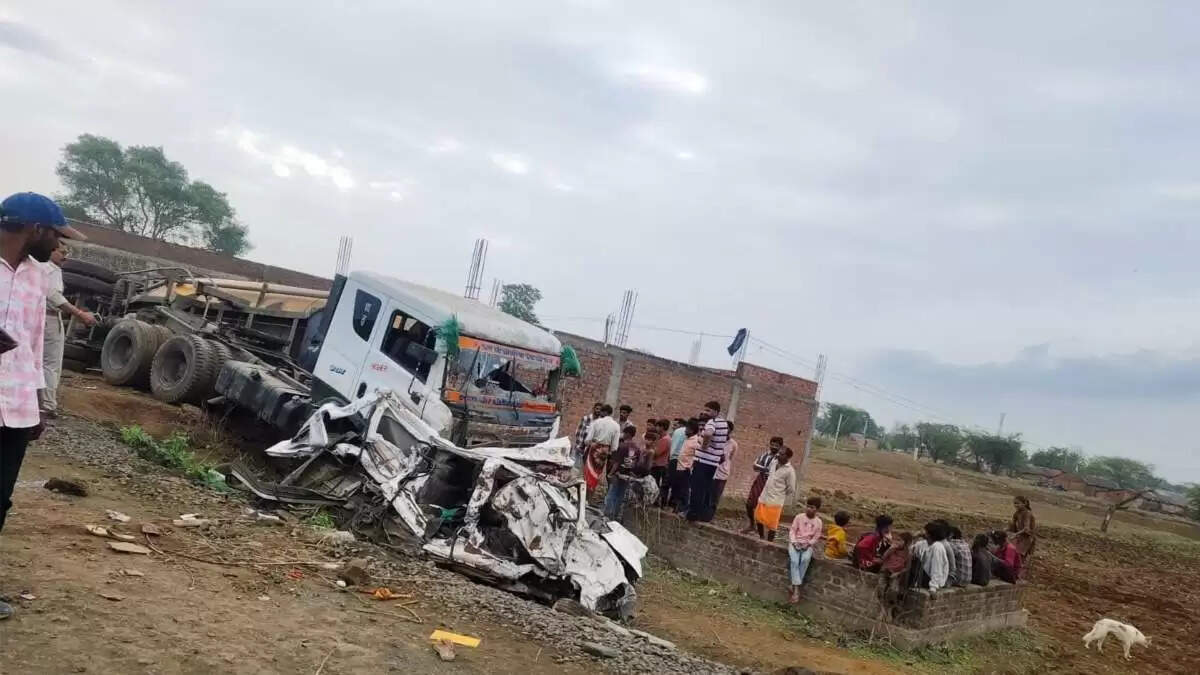 दर्दनाक सड़क हादसा: झाबुआ में 9 लोगों की जान गई, एक बच्ची घायल