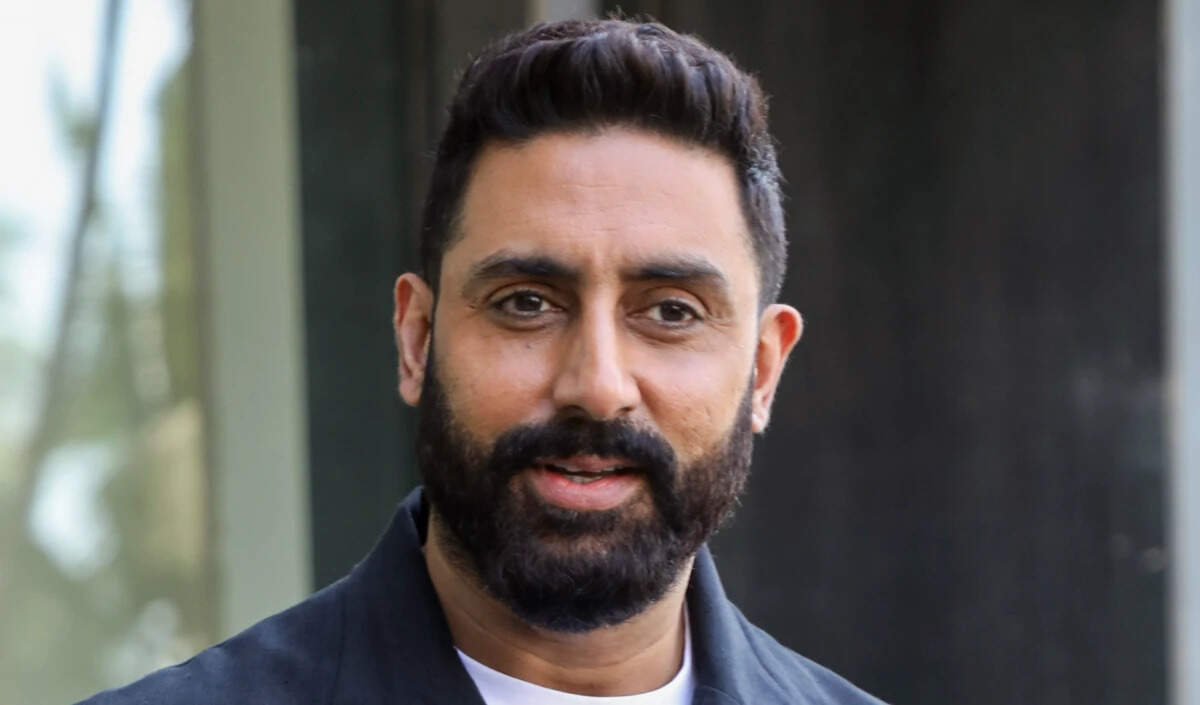 अभिषेक बच्चन ने मेकअप आर्टिस्ट अशोक सावंत के निधन पर शोक व्यक्त किया