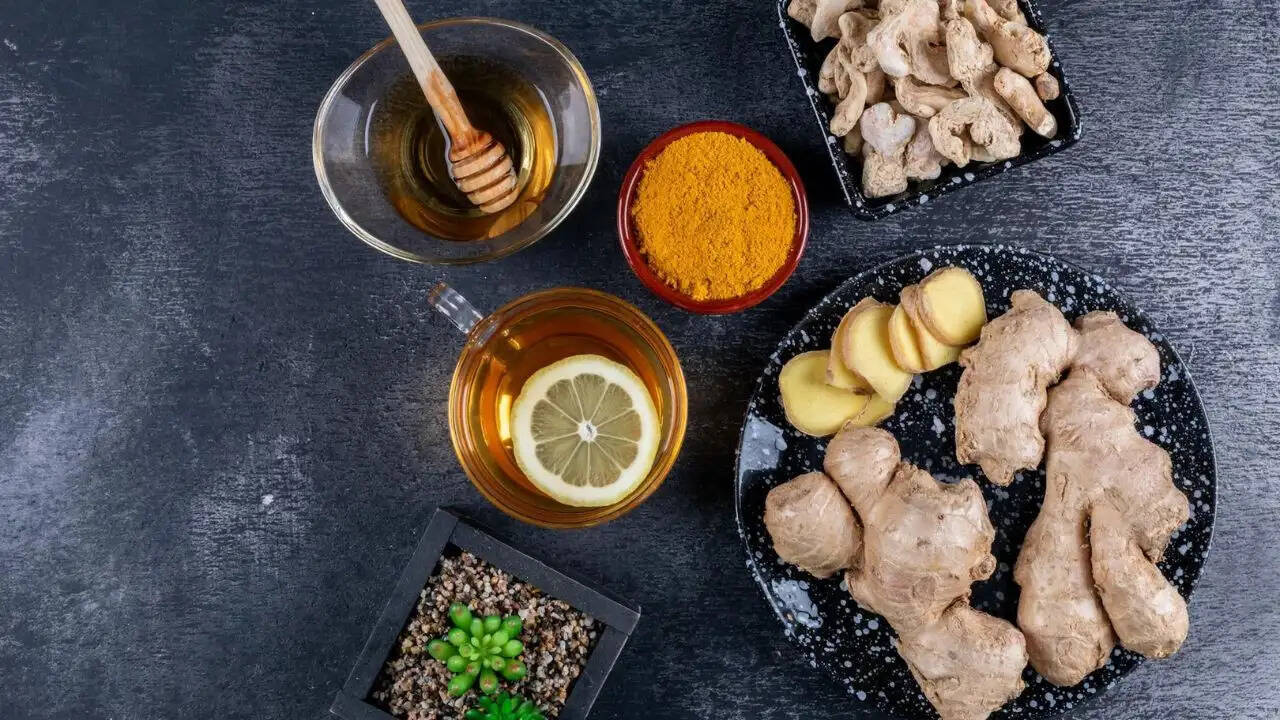 सर्दी और खांसी से राहत के लिए 5 प्राकृतिक पेय जो आपकी इम्यूनिटी बढ़ाएंगे