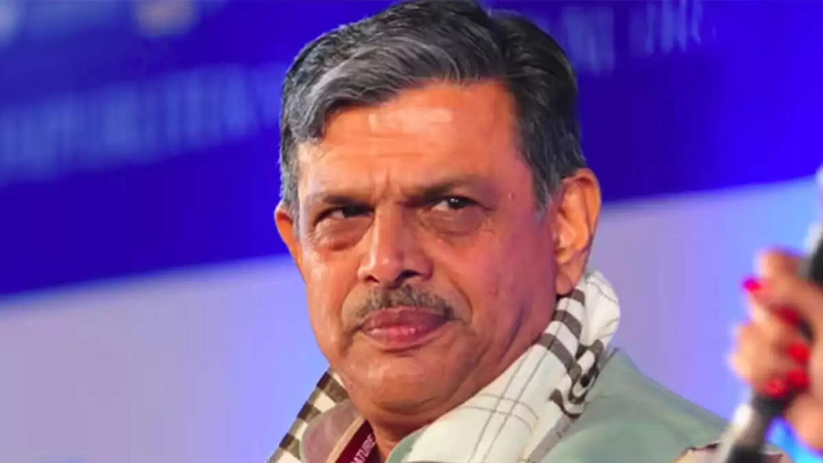 दत्तात्रेय होसबोले के बयान से सियासी हलचल, कांग्रेस और बीजेपी में तीखी नोकझोंक