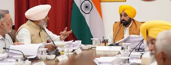 पंजाब में विश्व स्तरीय विश्वविद्यालय की स्थापना और अन्य महत्वपूर्ण निर्णय