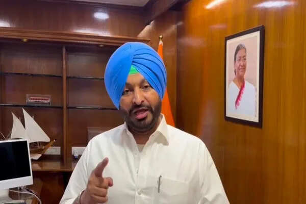 बीबीएमबी ने रवनीत बिट्टू के खिलाफ 17 लाख रुपये का रिकवरी नोटिस जारी किया