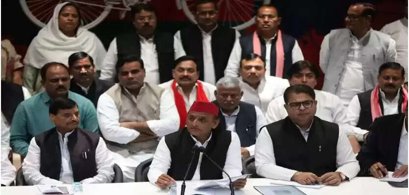 अखिलेश यादव ने दिल्ली ब्लास्ट की निंदा की, सुरक्षा पर उठाए सवाल