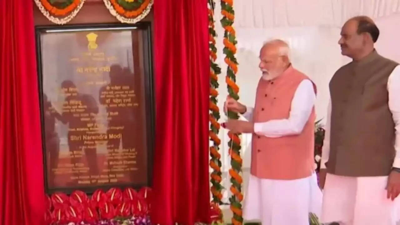 PM Modi ने सांसदों के लिए 184 नए फ्लैटों का उद्घाटन किया: जानें खासियतें