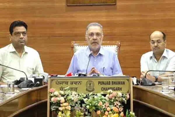 जालंधर अस्पताल में ऑक्सीजन संकट: स्वास्थ्य मंत्री ने की सख्त कार्रवाई
