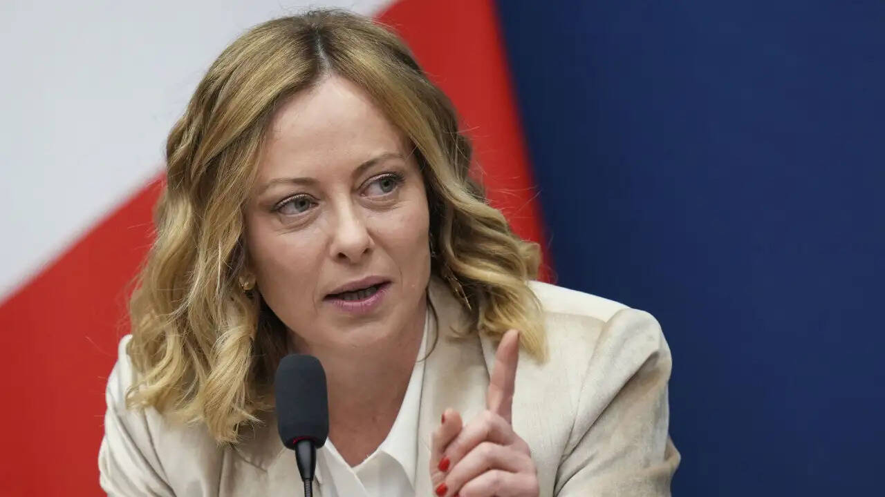 इटली की प्रधानमंत्री जॉर्जिया मेलोनी ने इजरायल के साथ रक्षा समझौतों पर लगाई रोक, जानें क्यों?