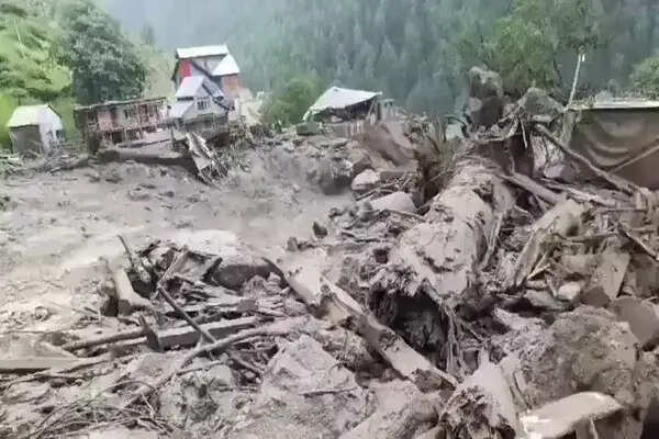 जम्मू-कश्मीर के किश्तवाड़ में बादल फटने की घटनाएं, जान-माल का कोई नुकसान नहीं