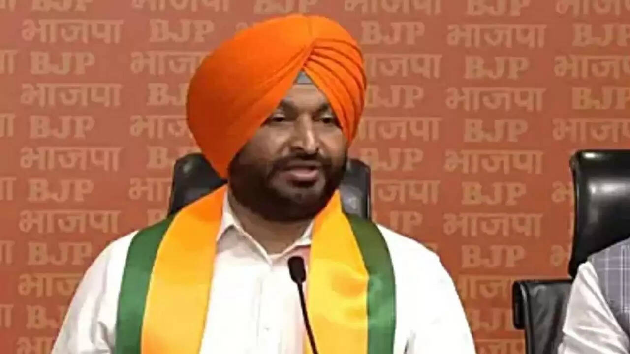 दिल्ली में लाल किले के पास धमाका: क्या है पाकिस्तान की भूमिका?