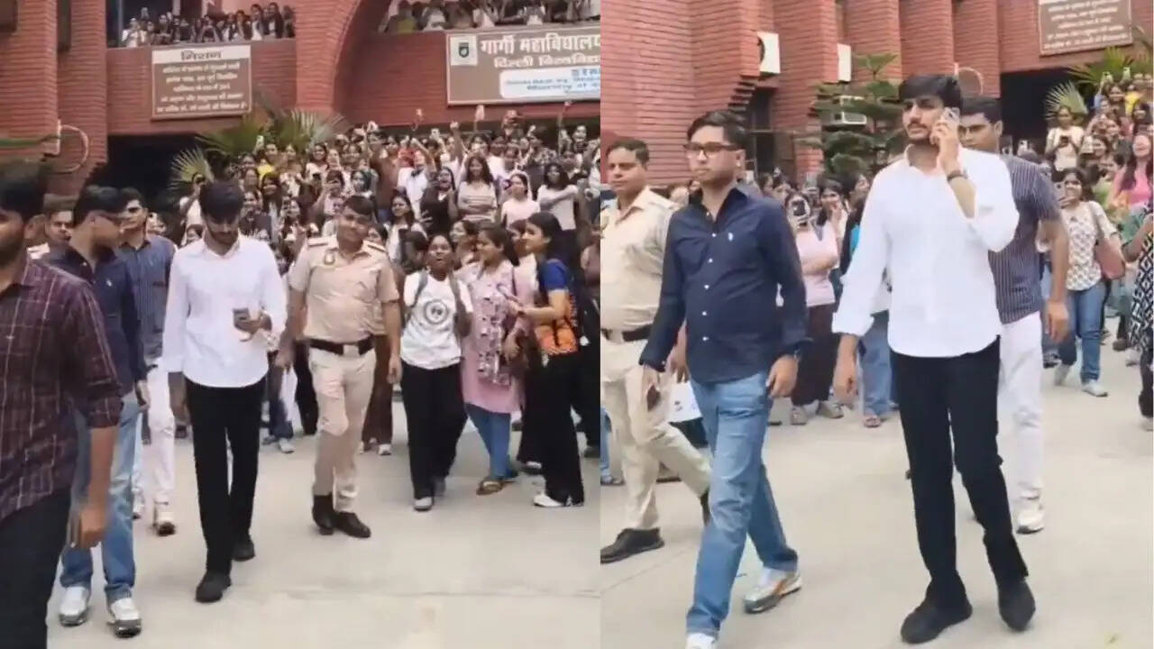 दिल्ली के गार्गी कॉलेज में ABVP के DUSU अध्यक्ष का विवादित प्रवेश