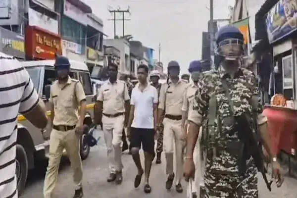 पश्चिम बंगाल में टीएमसी नेता की पत्नी की गिरफ्तारी से बढ़ा सियासी तनाव