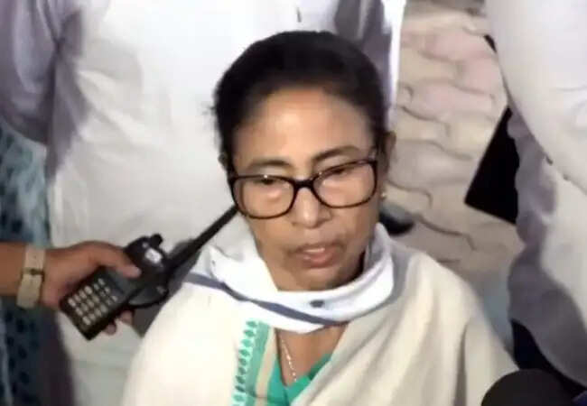 पश्चिम बंगाल में दूसरे चरण की वोटिंग: ममता बनर्जी ने बीजेपी पर लगाए गंभीर आरोप