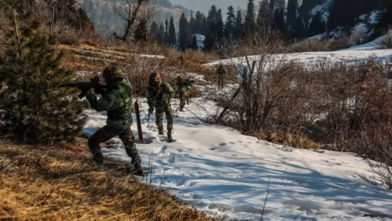 जम्मू कश्मीर में सर्दियों में आतंकवाद के खिलाफ भारतीय सेना की मुहिम