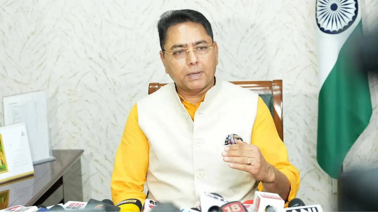 पंजाब के नए उद्योग मंत्री अमन अरोड़ा ने लिया पदभार, निवेश को बढ़ावा देने का किया वादा