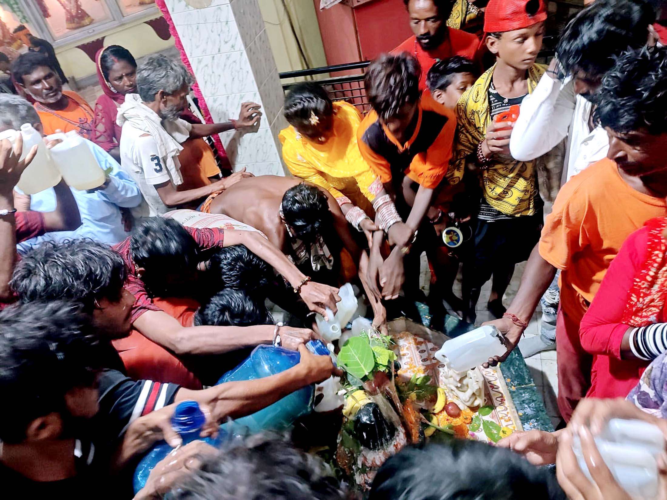 जींद: शिवरात्रि पर मंदिरों में लगी श्रद्धालुओं की भीड़