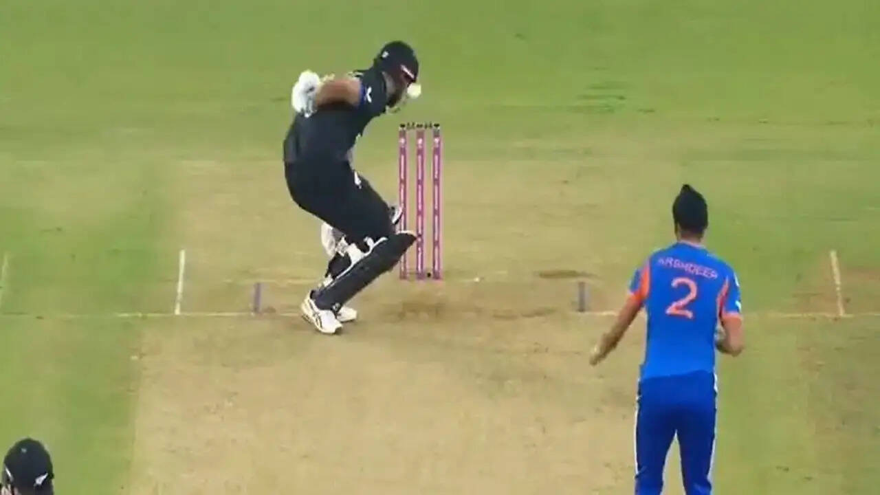 T20 World Cup 2026: Arshdeep Singh और Daryl Mitchell के बीच हुआ विवाद, Surya ने किया सुलह