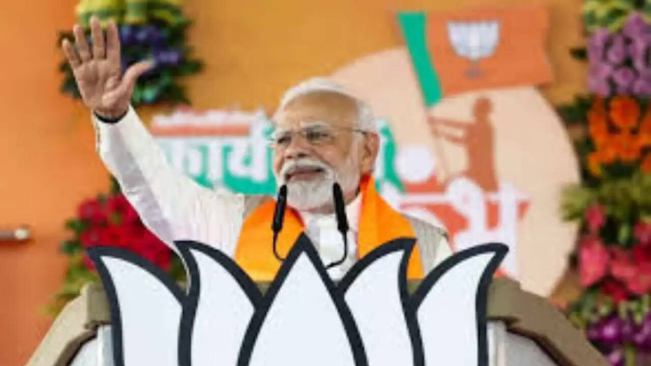 प्रधानमंत्री मोदी का पश्चिम बंगाल और असम दौरा: विकास परियोजनाओं की सौगात