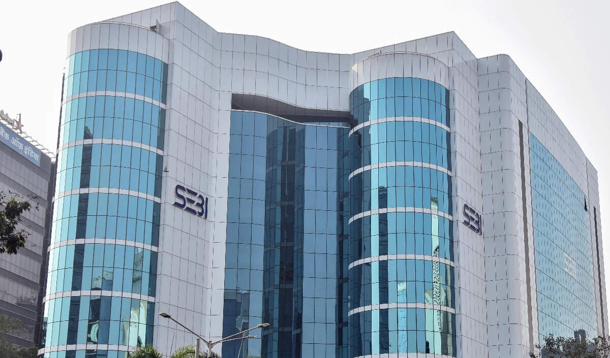 सेबी की बोर्ड बैठक में वरिष्ठ अधिकारियों के हितों के टकराव पर चर्चा