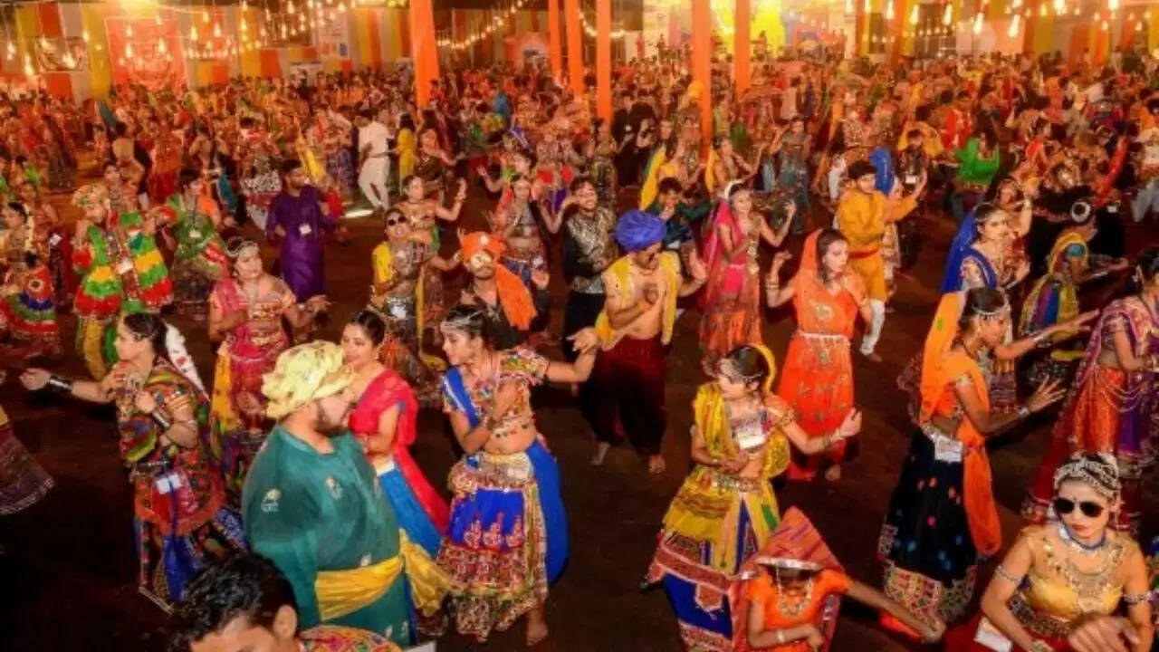 नवरात्रि 2025: नवी मुंबई और ठाणे में गरबा और डांडिया की धूम
