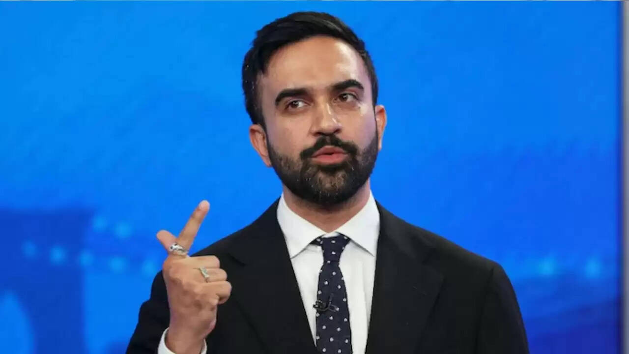 न्यूयॉर्क मेयर पद की दौड़ में जोहरान ममदानी का अनोखा अंदाज: क्या वे बदलेंगे राजनीति का चेहरा?