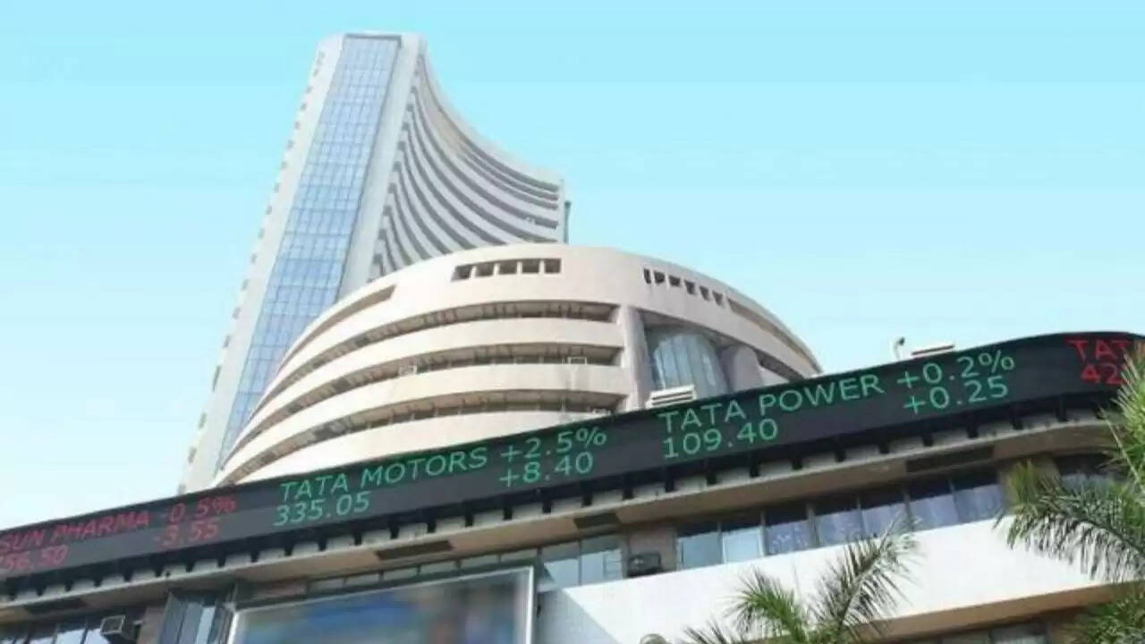 भारतीय शेयर बाजार में साल के अंत में जोरदार उछाल